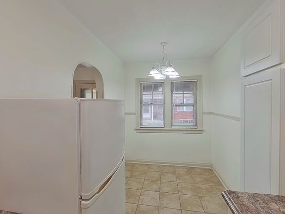 5th image of 350 N Fern St