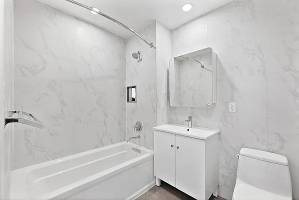 Rented by Living New York | media 17