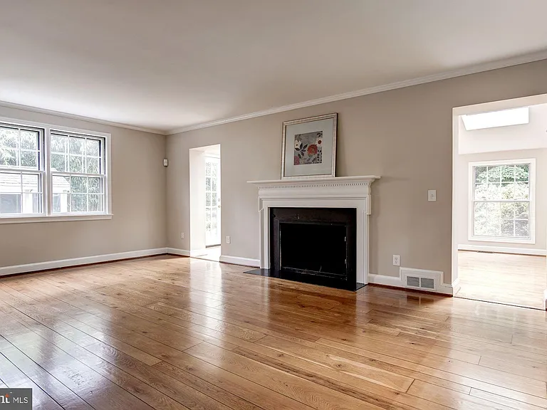 5013 Brookdale Rd — Photo 7