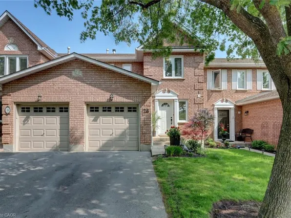 7 Davidson Blvd #28, Hamilton, ON L9H 6Y7