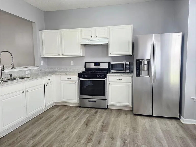 4645 Valais Ct #87 — Photo 2
