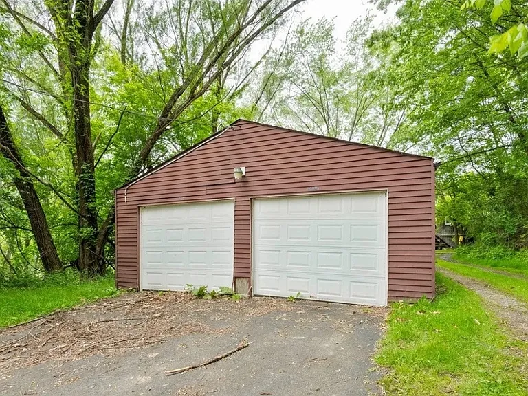 Cole Rd — Photo 4