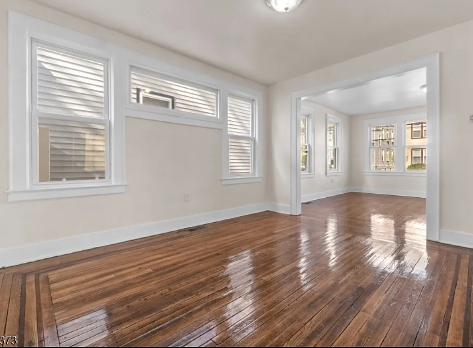 24 Irving Ave #1