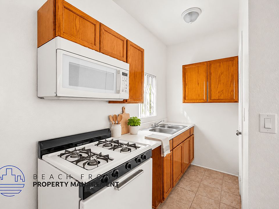 1st image of 1935 Myrtle Ave APT 2
