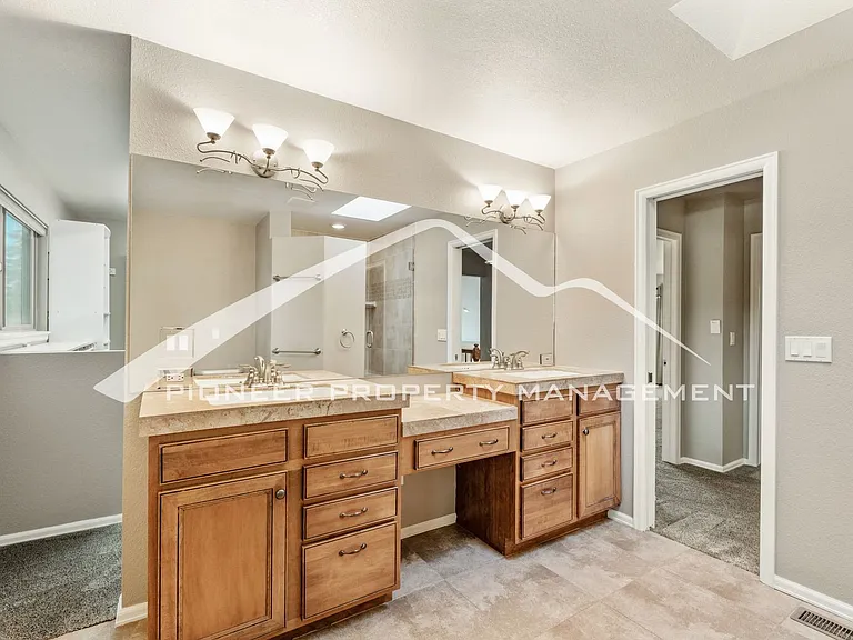 6525 White Falcon Ct — Photo 12