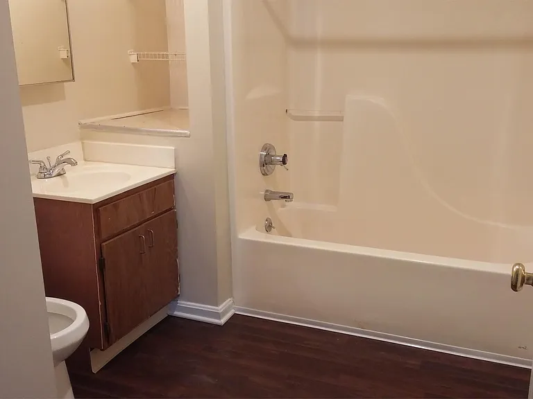 4111 Blue Lick Ct #5 — Photo 7