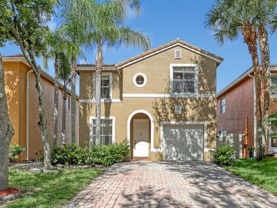 4411 Lake Lucerne Circle, West Palm Beach, FL, 33409