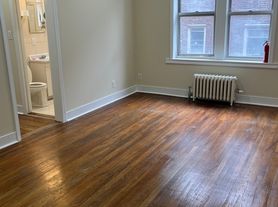 118-41 Metro Ave