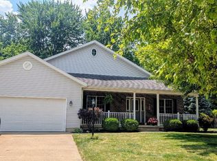 4 E Quail Hollow Dr, Norwalk, OH 44857
