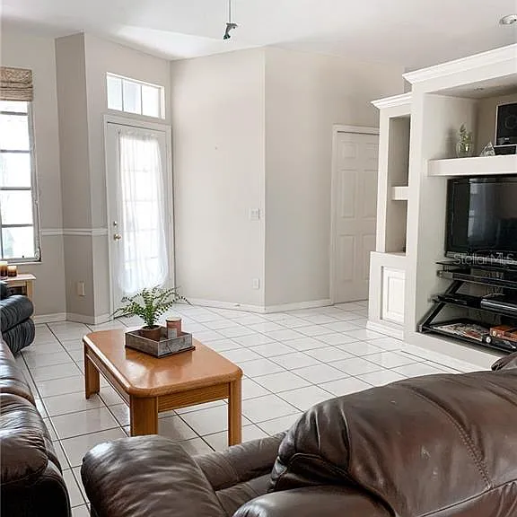 1000 Chevy Chase St — Photo 14