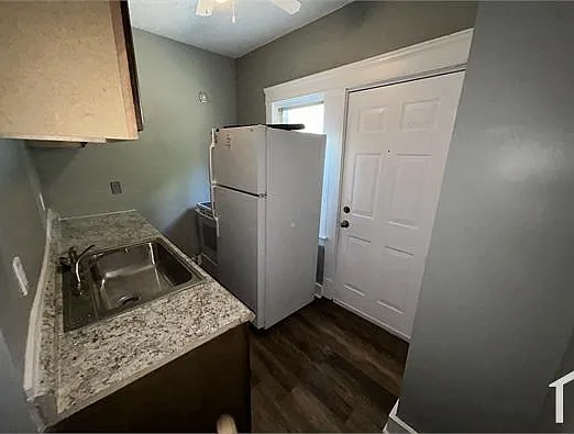 3 bed, 1160 sqft, $1,559 — Photo 4