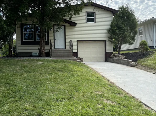 209 N 22nd St, Marshalltown, IA 50158