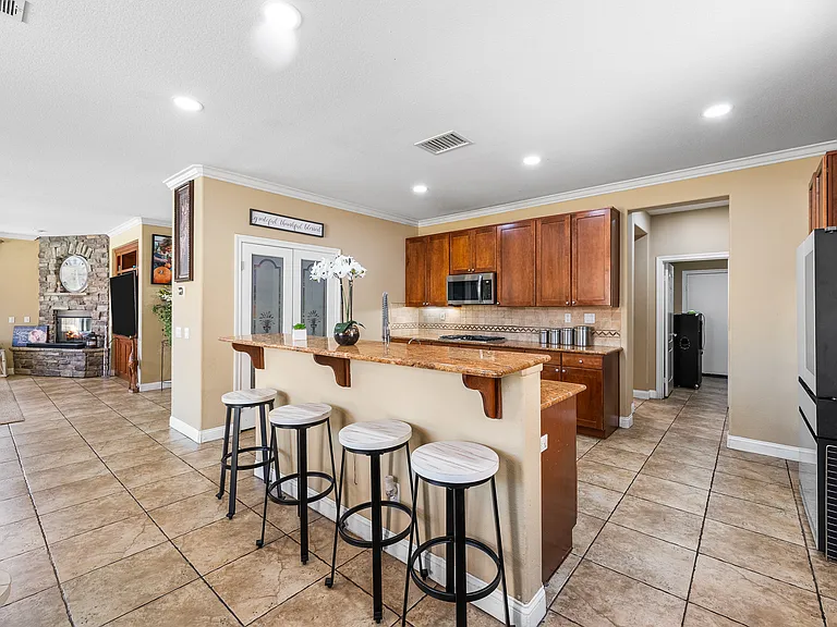 44256 Dahlia St — Photo 28