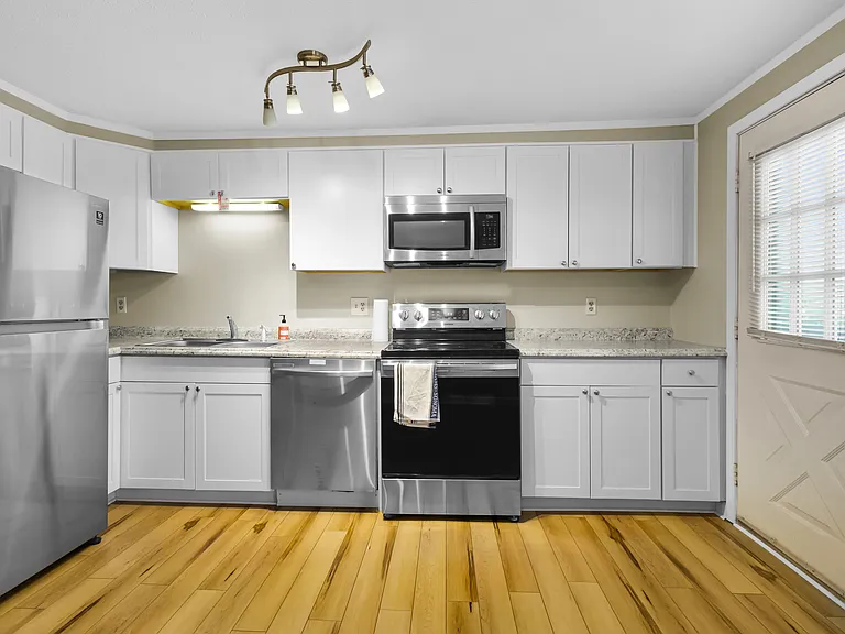 338 River Walk Dr — Photo 13