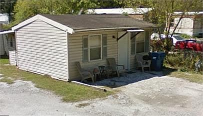 1st image of 405A W Mimosa Dr