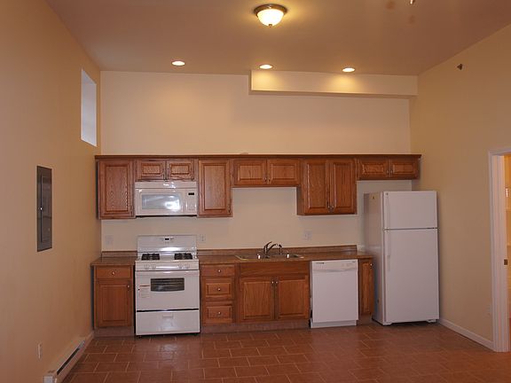 857Ca4 Kitchen 1_04052016