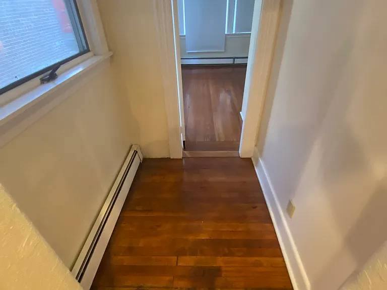 17 Gibbs St #1 — Photo 4