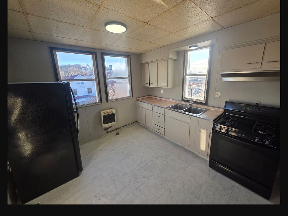 1st image of 205 6th Ave #6