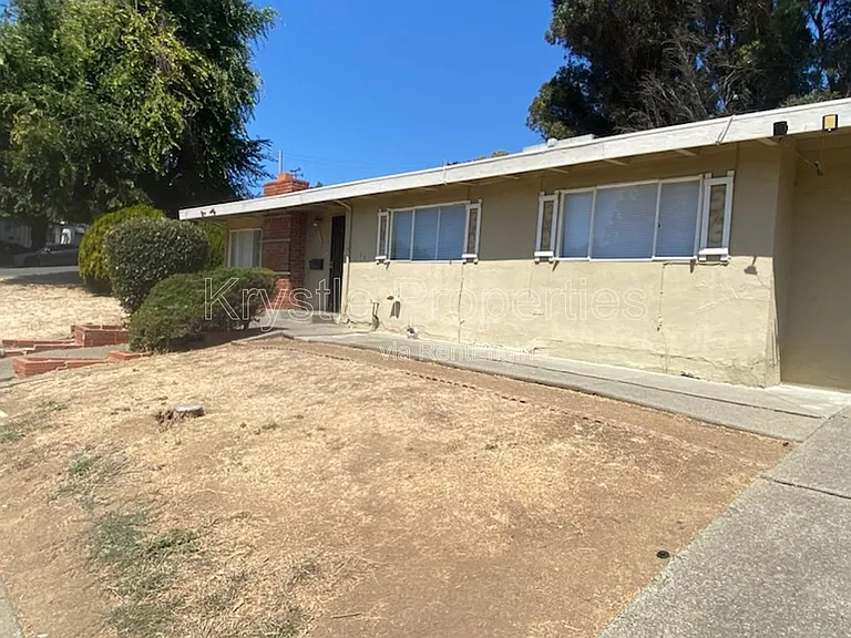 1114 Coronel Ave — Photo 2
