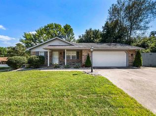 119 Strawberry Hill Rd, Evansville, IN 47711