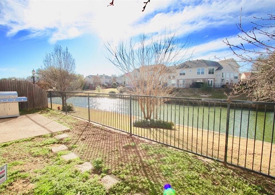1st image of 2512 Champagne Dr