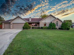 405 Highridge Ct, Mountain Home, AR 72653