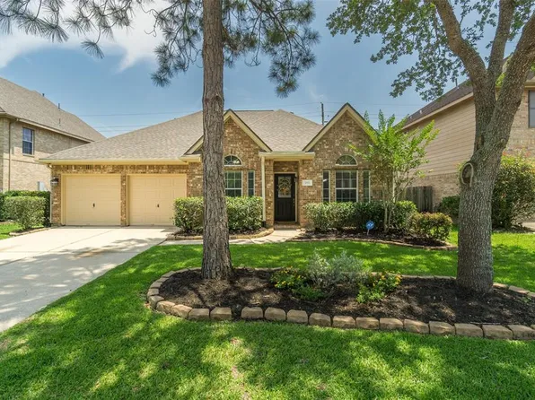 3811 Pine Lake Drive, Pearland, TX 77581
