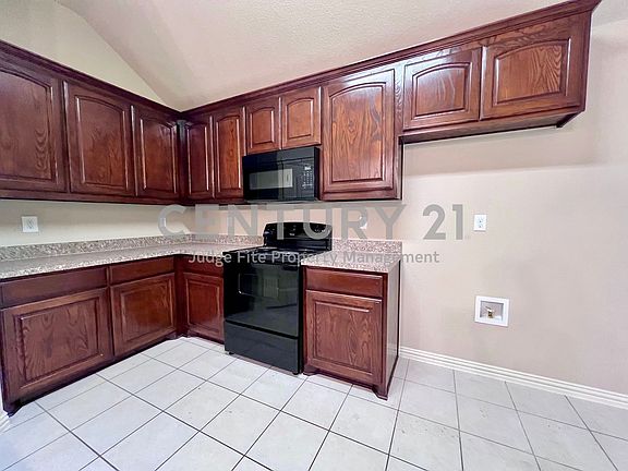 5th image of 109 Buckingham Dr
