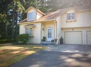 8205 42nd St W, University Place, WA 98466