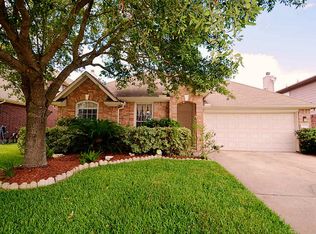 1406 Hunter Ridge Ct, Fresno, TX 77545