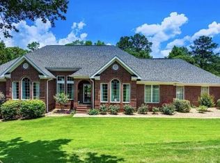 124 Sunny Point Cir, Lagrange, GA 30240