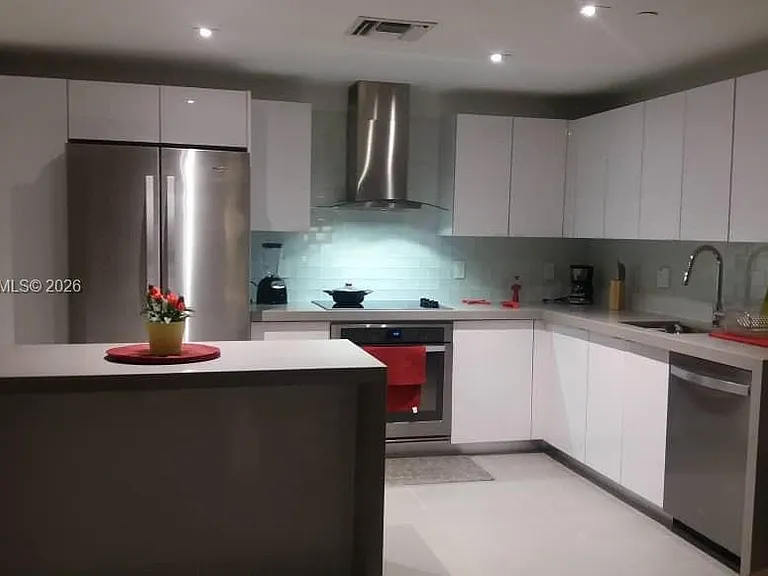 1600 NE 1st Ave #1117 — Photo 9