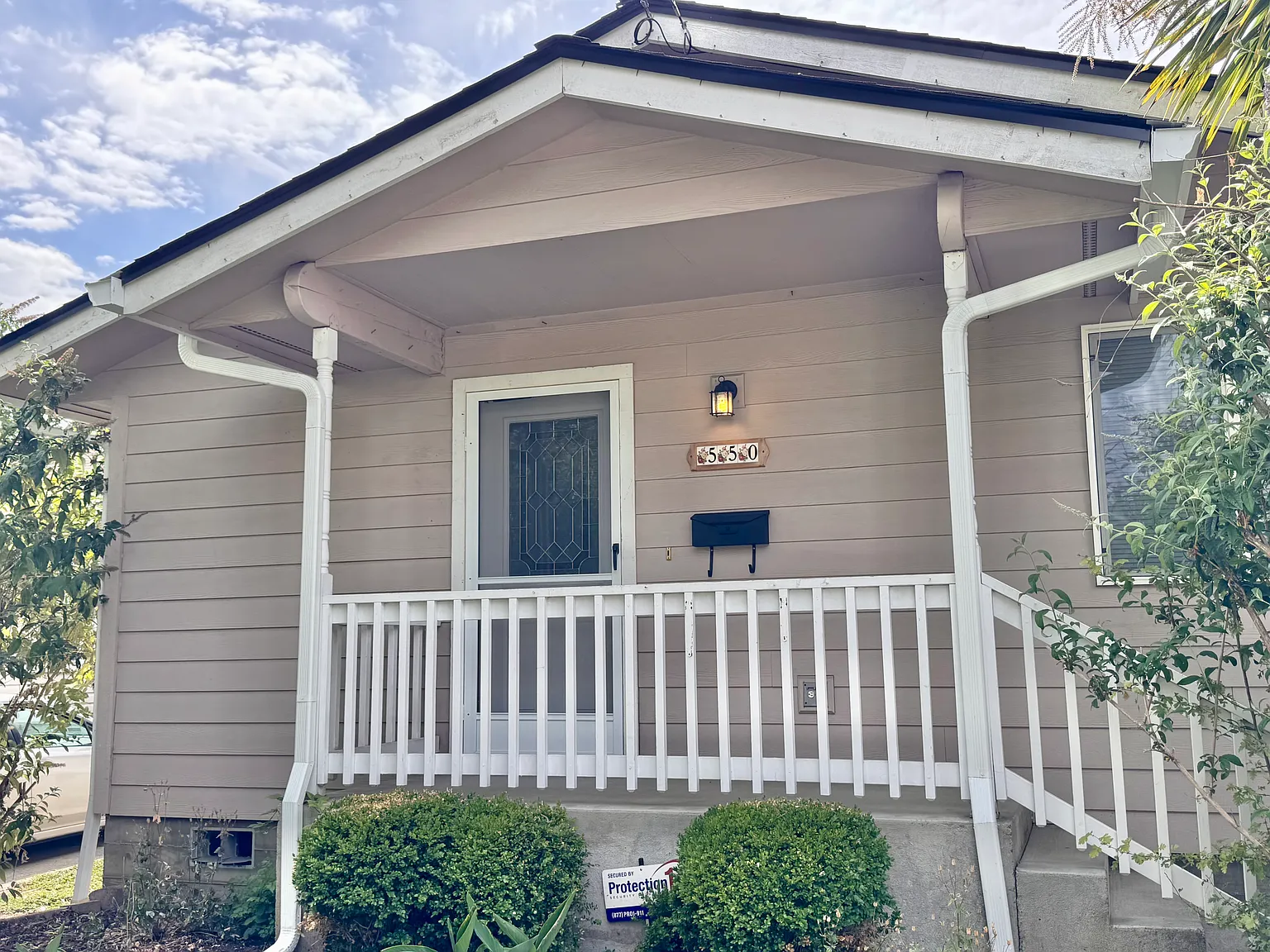 2 bed, 1104 sqft, $1,650 — Photo 3