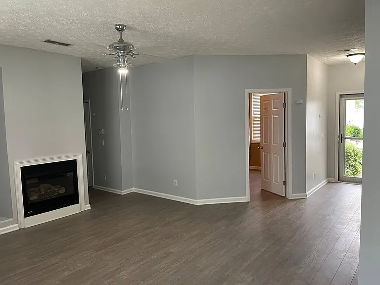 224 Harmony Ct — Photo 32