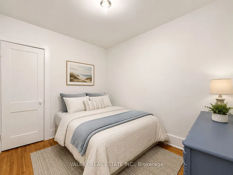 1093 Howard Ave #4 — Photo 5