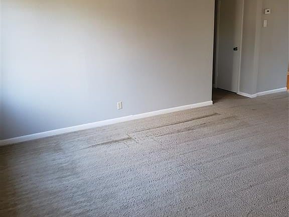 4th image of 1013 Windsor Dr