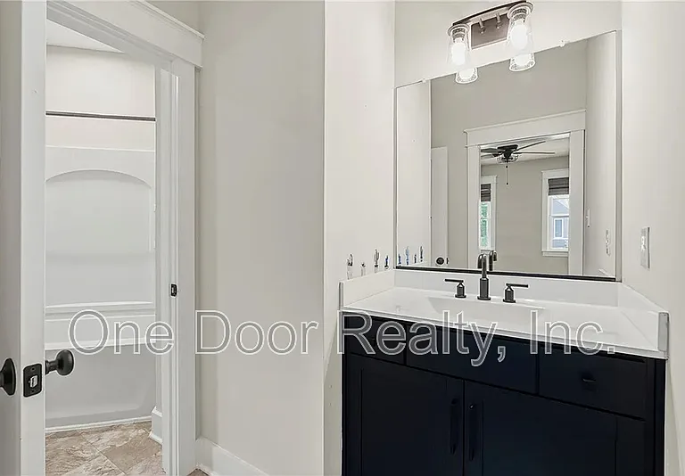 5320 Linkshire Ln — Photo 49