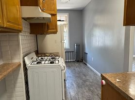 690 Linwood St, Brooklyn, NY