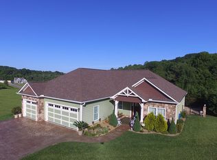 146 Lighthouse Blvd, Loudon, TN 37774