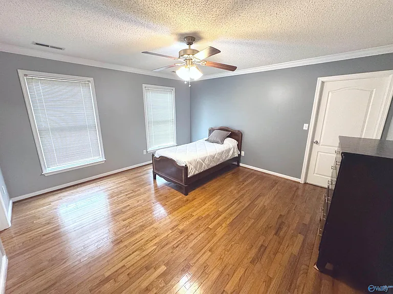 1319 Chesterfield Rd SE — Photo 29