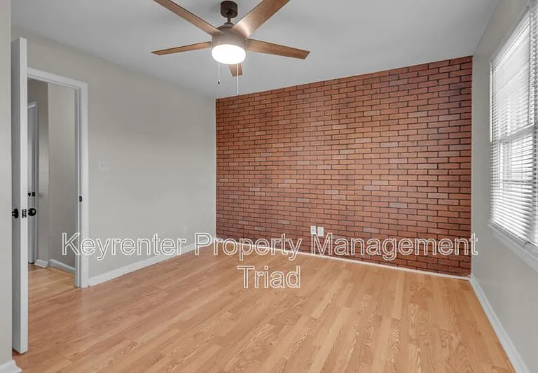 5715 E Bramblegate Rd — Photo 6