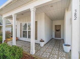 382 Lightning Bug Ln, Freeport, FL 32439