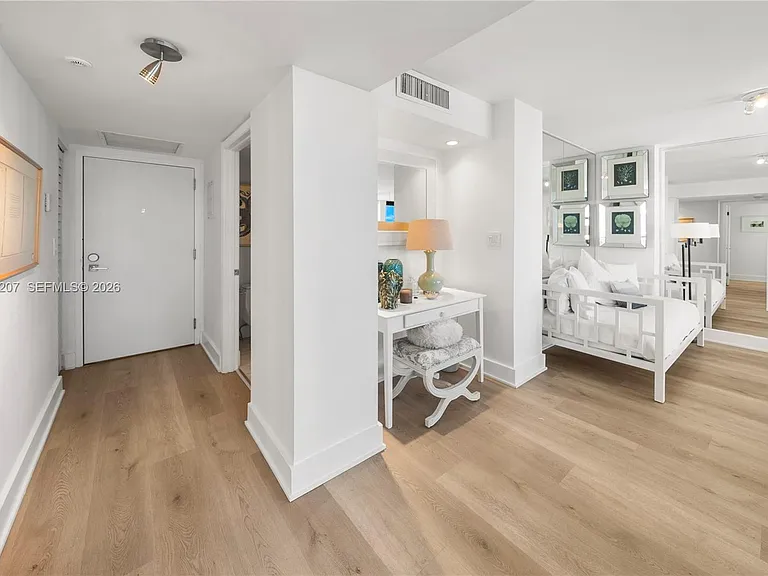 2555 Collins Ave #2014 — Photo 26