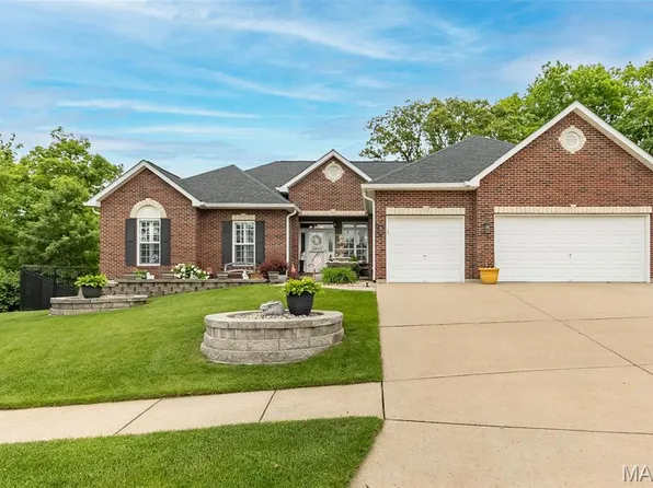 3607 Bear Creek Ridge Ct, Wentzville, MO 63385