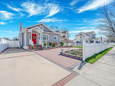 48 Hillside Avenue, Freeport, NY, 11520