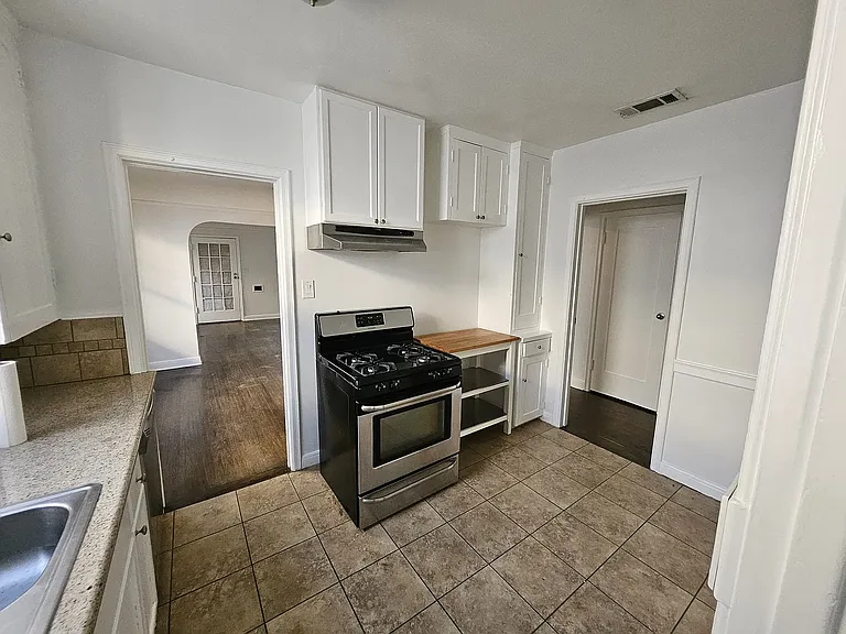 3105 Sherwood Ave #A — Photo 6