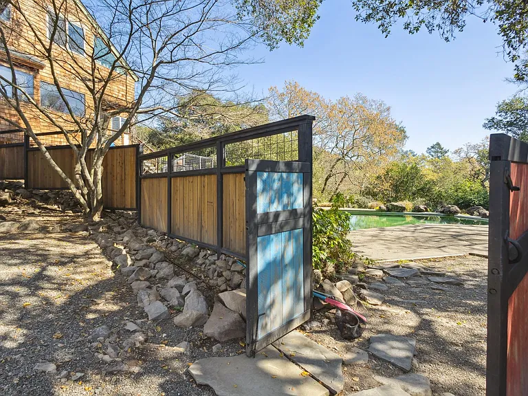 3771 Cory Ln — Photo 4