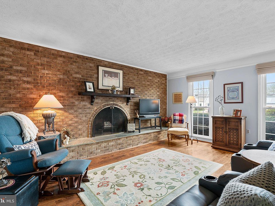 16916 Cashell Rd, Rockville, MD 20853 Zillow