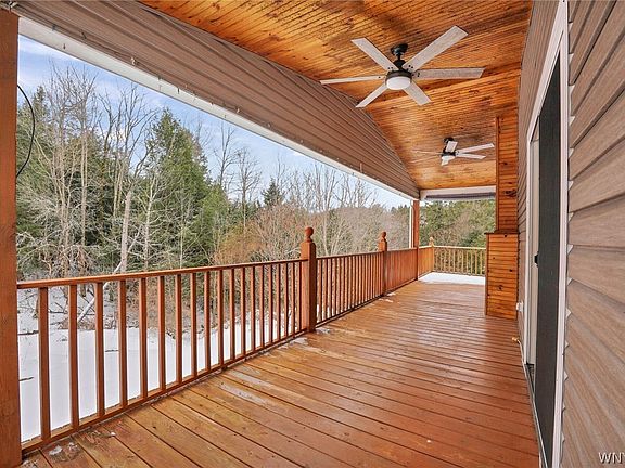 5th image of 3972 Duffy Hollow Rd