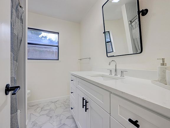 4th image of 7404 Danwood Dr